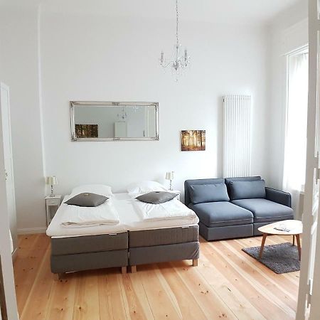 Lang Re By Rockchair Apartments L Superhost Status L 2 Bedrooms Boxspringbeds In City Center - Cozy Family & Business Flair Welcomes You! Berlijn Buitenkant foto