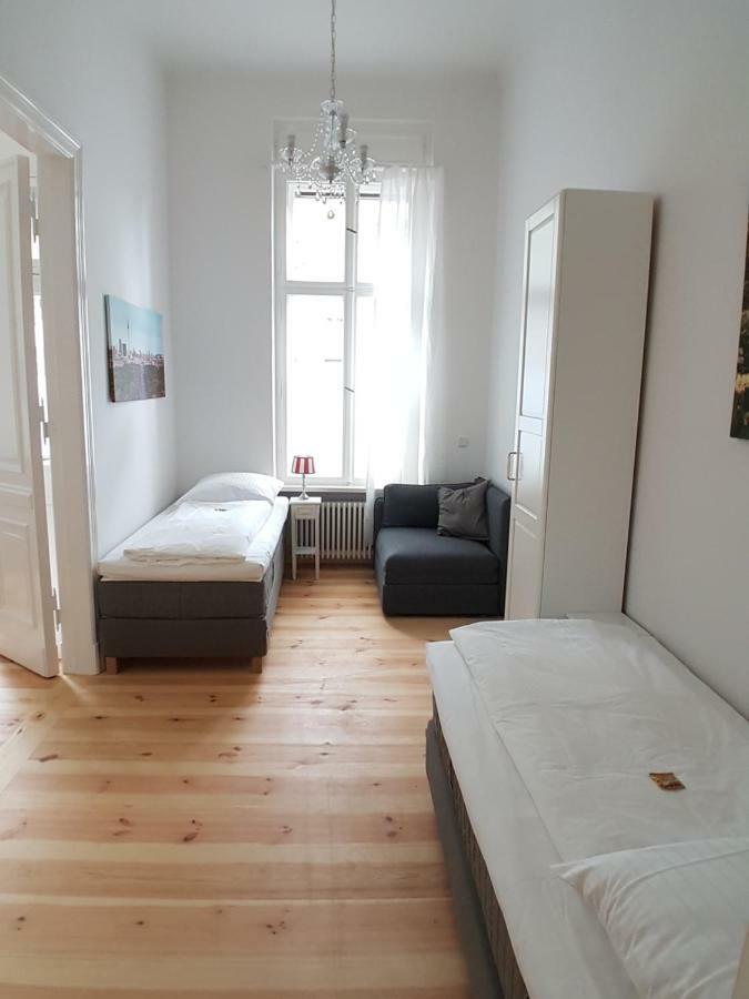 Lang Re By Rockchair Apartments L Superhost Status L 2 Bedrooms Boxspringbeds In City Center - Cozy Family & Business Flair Welcomes You! Berlijn Buitenkant foto